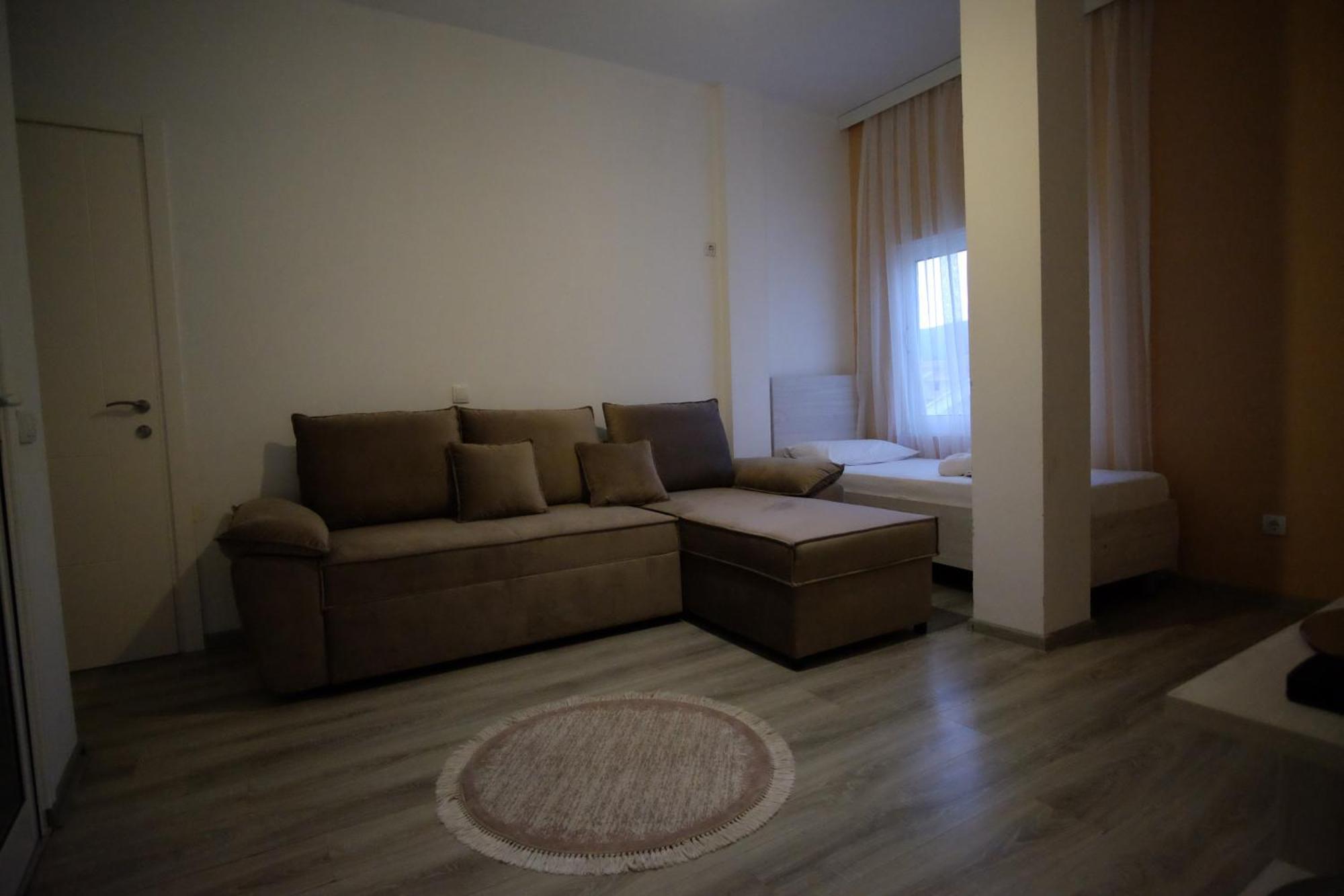Molla Apartments อุลซิน ภายนอก รูปภาพ